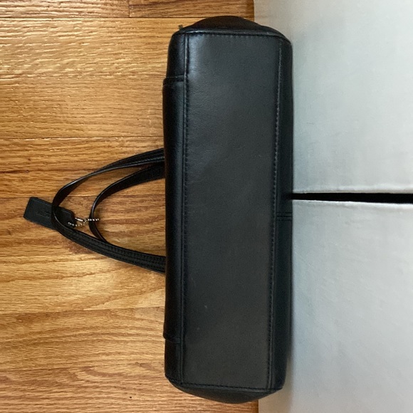 Authentic Coach Handbag. - Picture 7 of 11